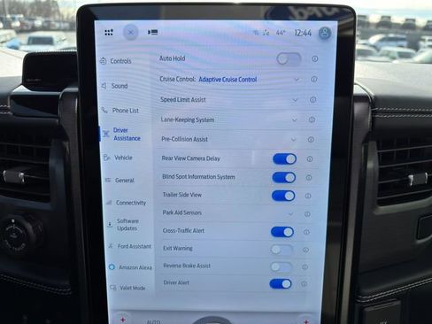 Used 2024 Ford F150 Lightning Platinum image 41