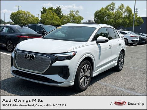 Used 2023 Audi Q4 e-tron Premium w/ Convenience Package RWD image 1