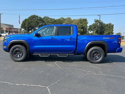 New 2026 Nissan Frontier PRO-4X w/ Pro-4x Convenience Package image 3
