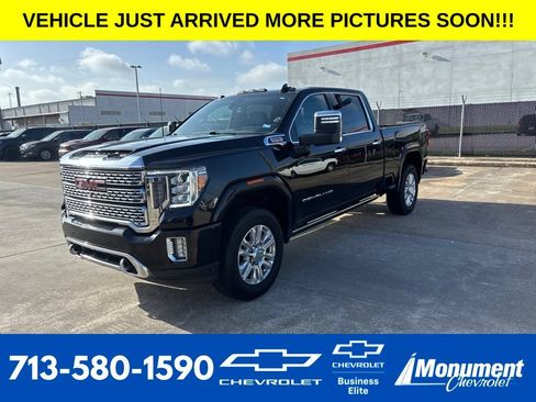 Used 2023 GMC Sierra 2500 Denali w/ Denali Ultimate Package AWD/4WD image 1