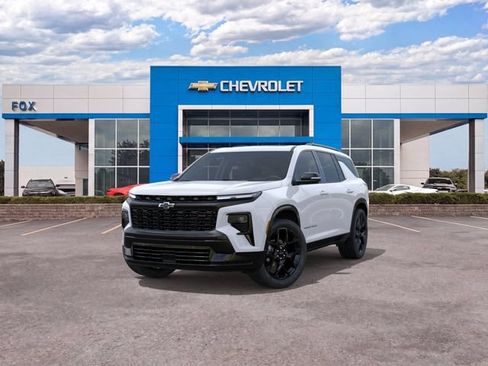 New 2026 Chevrolet Traverse RS w/ LPO, Floor Liner Package AWD/4WD image 8