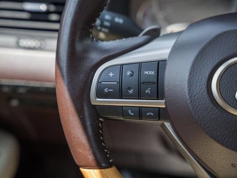 Used 2020 Lexus RX 350L FWD w/ Premium Package image 29