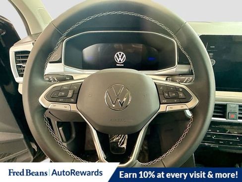 New 2026 Volkswagen Taos SE AWD/4WD image 7