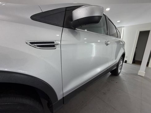 Used 2013 Ford Escape SE image 3