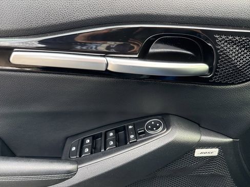 Used 2022 Kia Seltos SX w/ Sunroof Package image 12