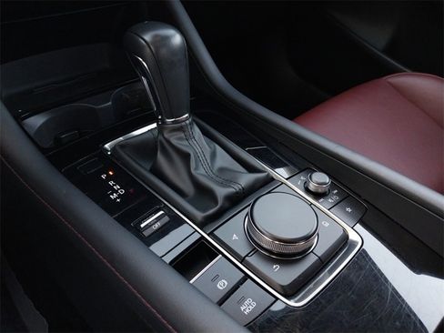 Used 2025 MAZDA MAZDA3 s image 19