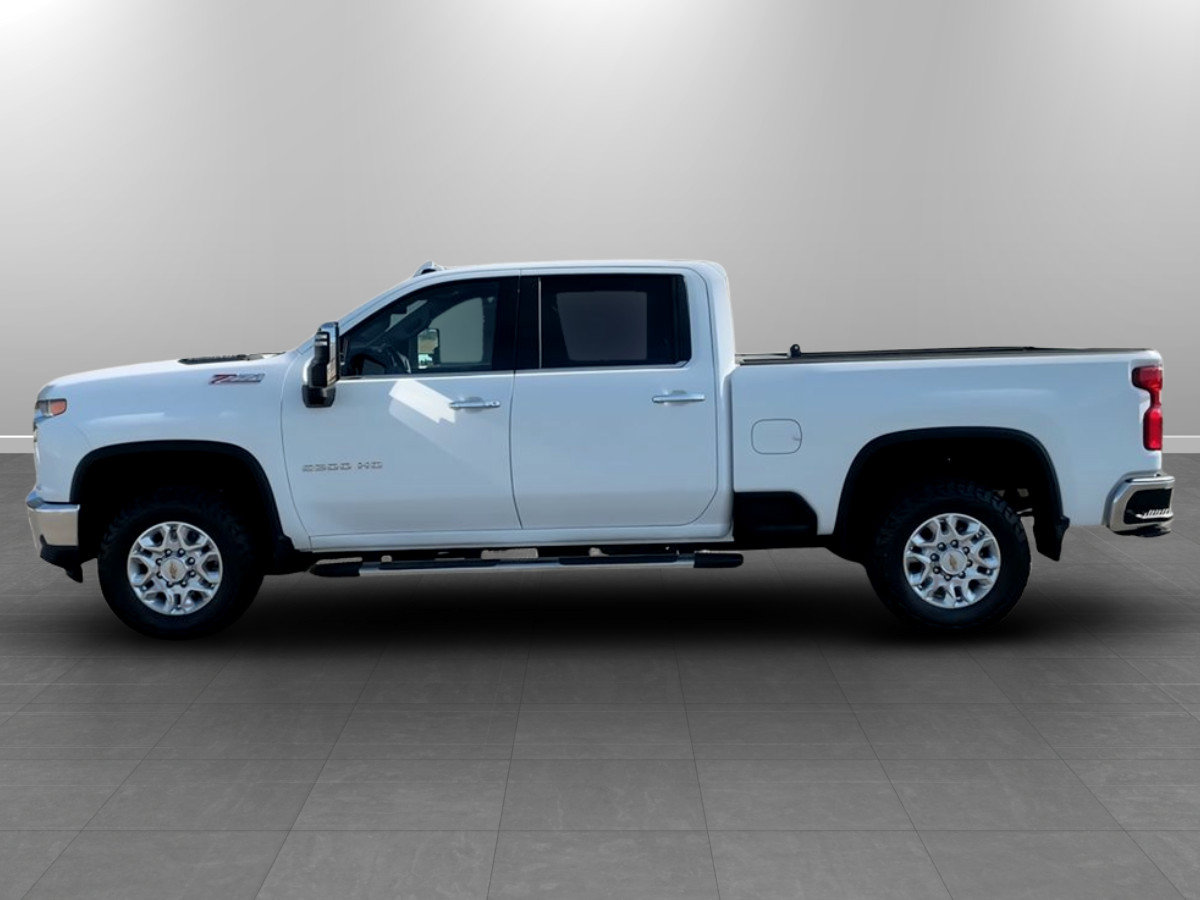 Used 2022 Chevrolet Silverado 2500 LTZ w/ LTZ Plus Package AWD/4WD image 4