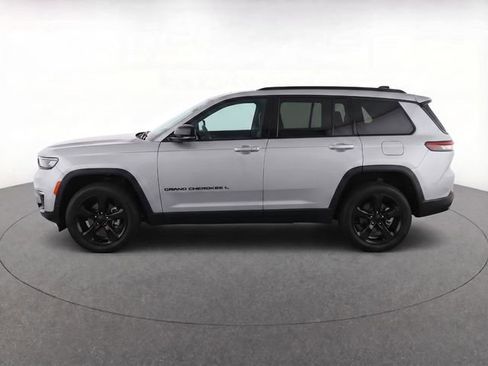 Used 2021 Jeep Grand Cherokee L Laredo AWD/4WD image 4