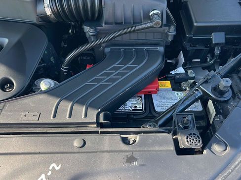 Used 2023 Chrysler Pacifica Touring-L FWD image 34