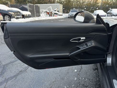 Used 2014 Porsche Boxster S image 18