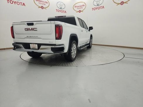 Used 2025 GMC Sierra 1500 SLT w/ SLT Premium Package AWD/4WD image 8