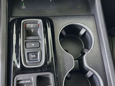 Used 2024 Honda Pilot Touring image 24