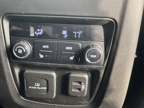 Used 2020 Buick Enclave Avenir w/ Avenir Technology Package image 21