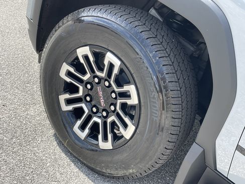 New 2026 GMC Sierra EV Elevation image 23