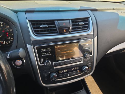 Used 2017 Nissan Altima 2.5 SV FWD image 12