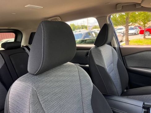 Used 2023 Nissan Rogue SV FWD image 30