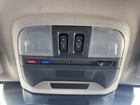 Certified 2025 Subaru Crosstrek 2.0i Premium image 24