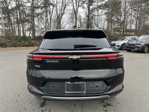 Used 2025 Chevrolet Equinox EV LT w/ Convenience Package image 4