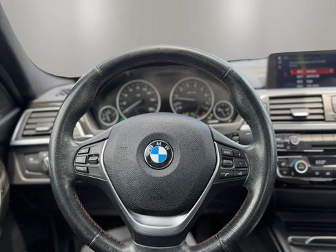 Used 2018 BMW 330i xDrive Sedan AWD/4WD image 12