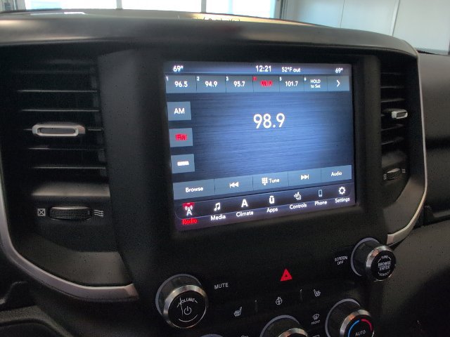 Used 2021 RAM 1500 Big Horn AWD/4WD image 23