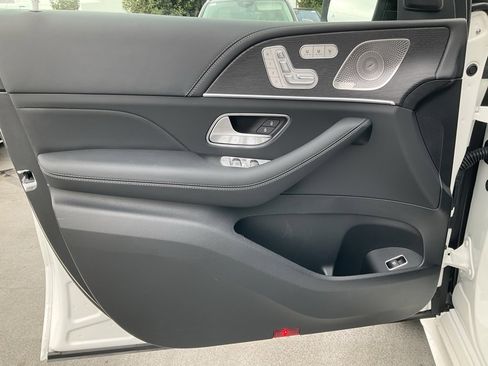 New 2025 Mercedes-Benz GLE 53 AMG 4MATIC Coupe image 17