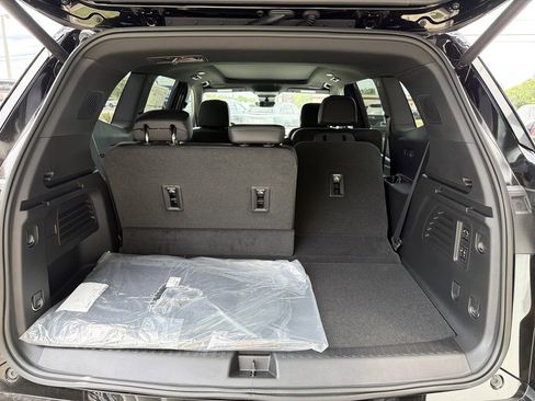 New 2026 Buick Enclave Avenir w/ Super Cruise Package FWD image 13