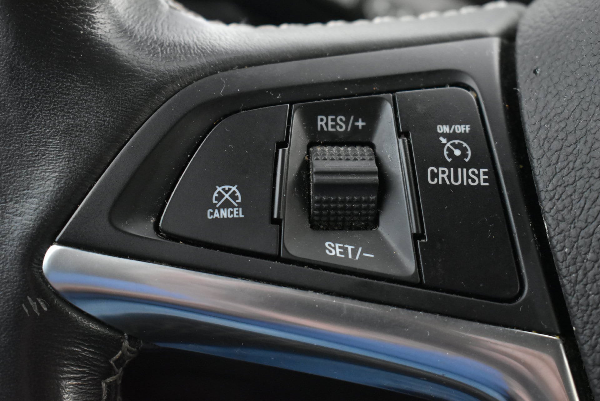 Used 2018 Buick Encore Preferred FWD image 18