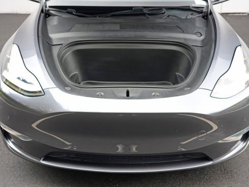 Used 2020 Tesla Model Y Long Range AWD/4WD image 8