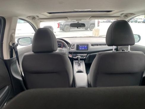 Used 2016 Honda HR-V EX image 10