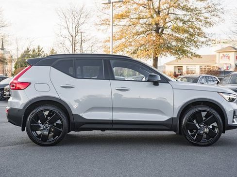 Used 2026 Volvo XC40 B5 Ultra w/ Protection Package Premier image 3