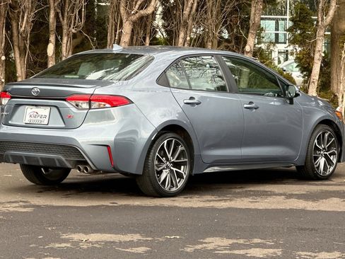 Used 2022 Toyota Corolla SE image 4