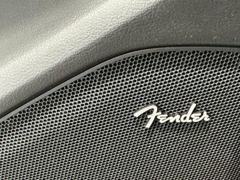 Used 2024 Nissan Frontier SL w/ Technology Package image 5