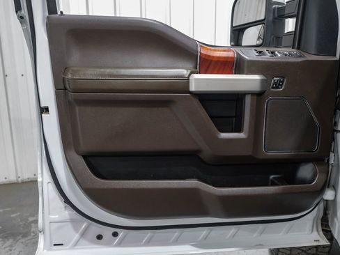Used 2022 Ford F250 King Ranch w/ King Ranch Ultimate Package AWD/4WD image 45