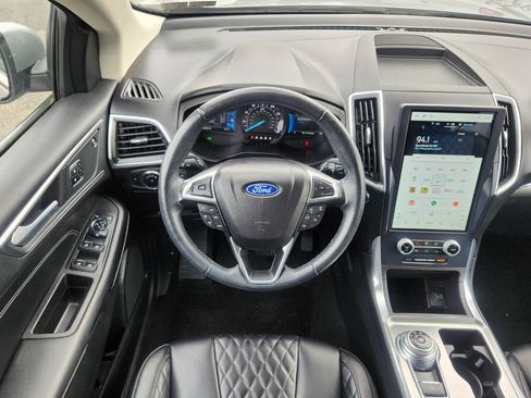 Used 2023 Ford Edge Titanium AWD/4WD image 16