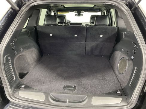 Used 2018 Jeep Grand Cherokee Limited w/ Luxury Group II image 36