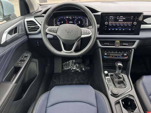 New 2026 Volkswagen Taos SEL AWD/4WD image 8