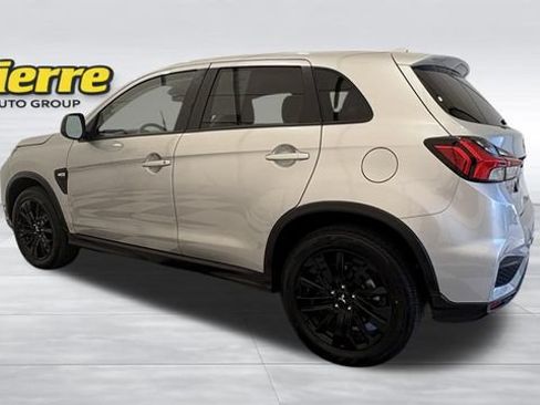 Used 2025 Mitsubishi Outlander Sport ES AWD/4WD image 2