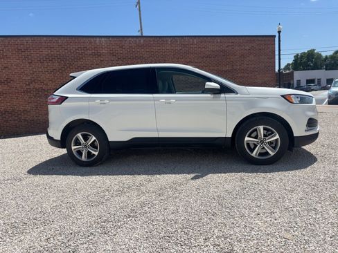 Certified 2023 Ford Edge SEL w/ Convenience Package image 2