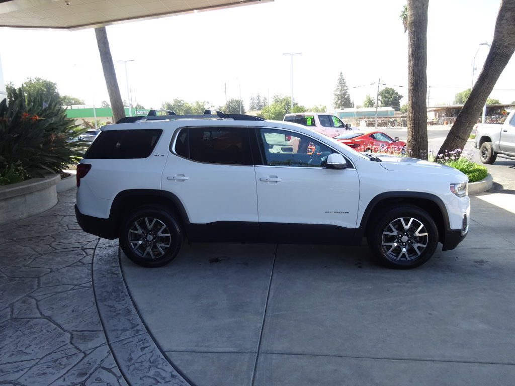 Certified 2021 GMC Acadia SLE w/ Driver Convenience Package FWD image 8