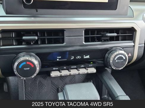 Used 2025 Toyota Tacoma SR5 AWD/4WD image 22
