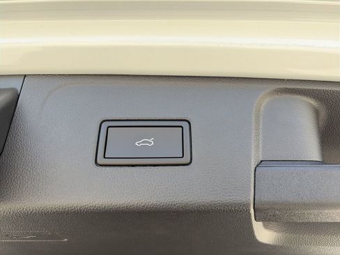 New 2026 Volkswagen Atlas Peak Edition AWD/4WD image 22