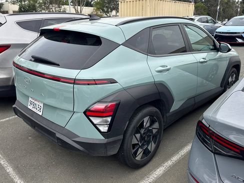 Used 2025 Hyundai Kona SEL FWD image 5