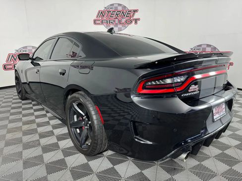 Used 2018 Dodge Charger SRT Hellcat image 27