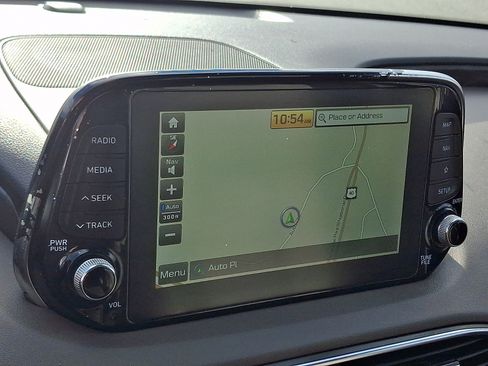 Used 2020 Hyundai Santa Fe Limited image 17