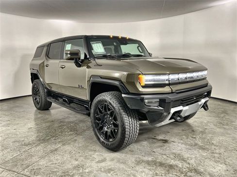 Used 2025 GMC Hummer EV 3X w/ LPO, Dark Essentials Package image 2