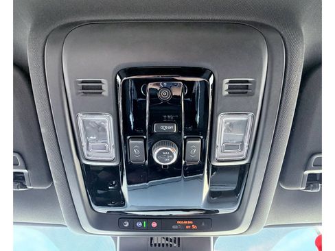 Used 2026 Chevrolet Tahoe LT w/ Comfort Package RWD image 17