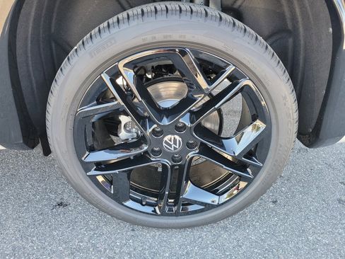 New 2026 Volkswagen Tiguan SE R-Line AWD/4WD image 23