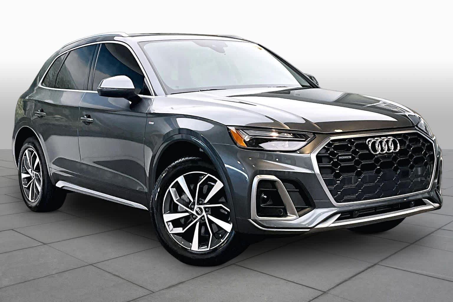 Used 2023 Audi Q5 2.0T Premium Plus w/ Premium Plus Package AWD/4WD image 3