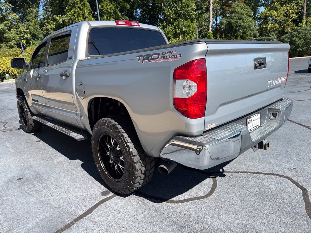 Used 2017 Toyota Tundra SR5 w/ SR5 Upgrade Package RWD image 11