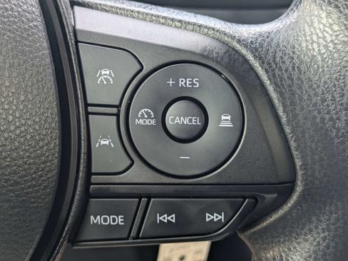 Used 2025 Toyota Corolla LE FWD image 26